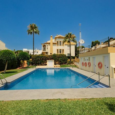 Villa Beautiful Townhouse Walking Distance To The Beach In Costabella, Marbella Exterior foto