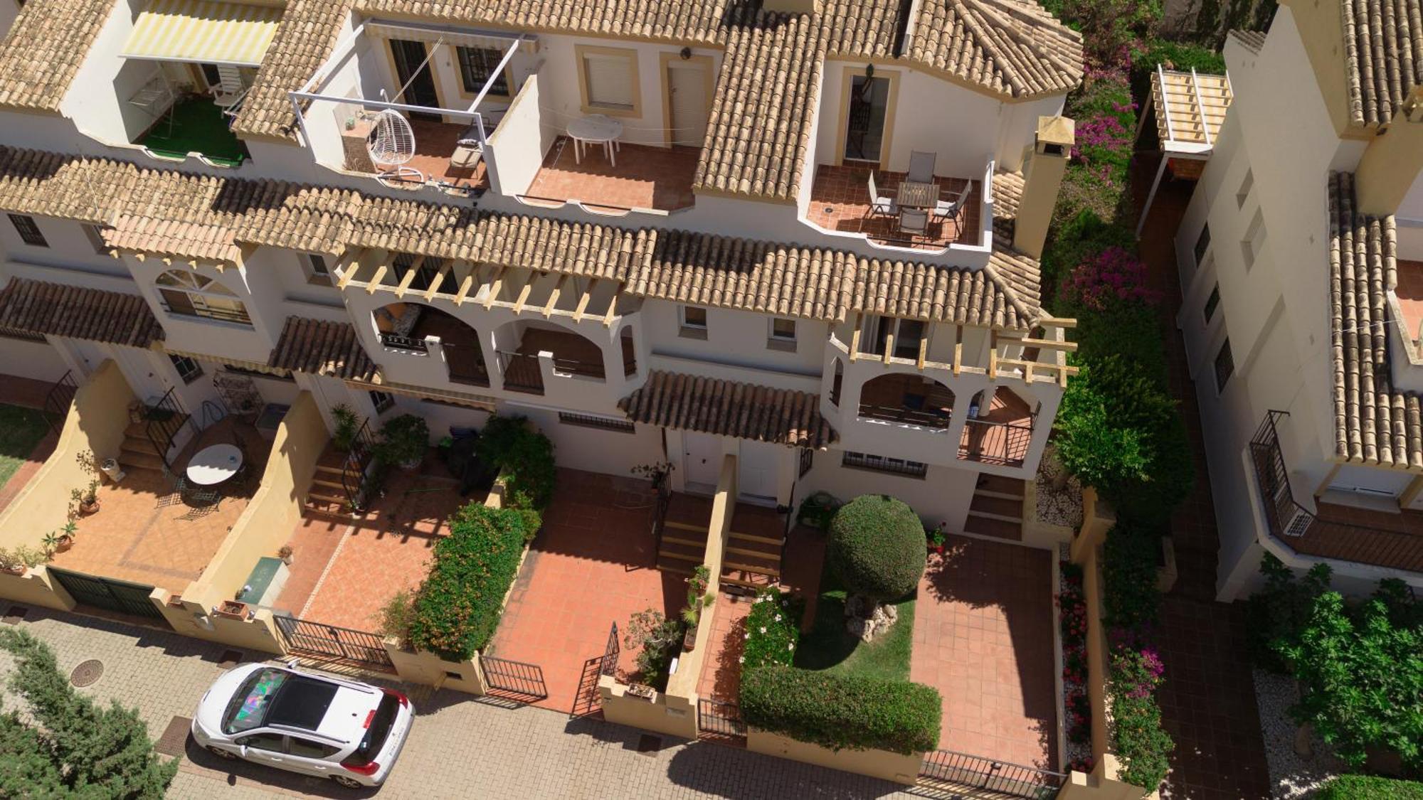 Villa Beautiful Townhouse Walking Distance To The Beach In Costabella, Marbella Exterior foto